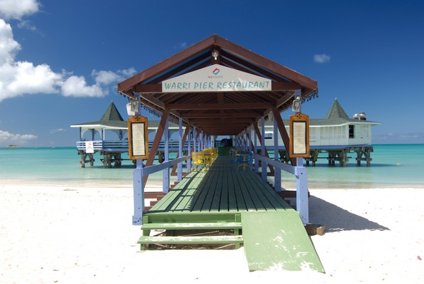 Starfish Halcyon Cove Resort ***